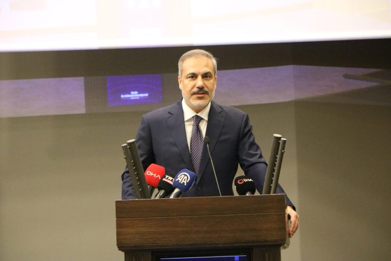 İş dünyası vize sorununa çözüm bekliyor