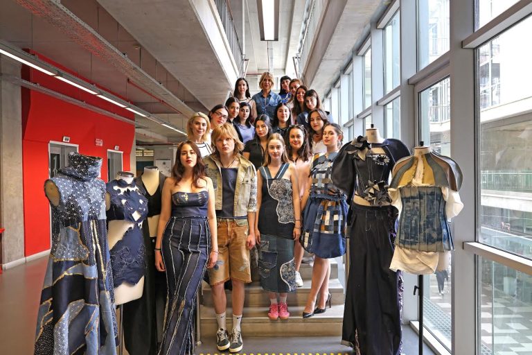 İEÜ öğrencilerinden ‘atıksız moda’ vurgusu 