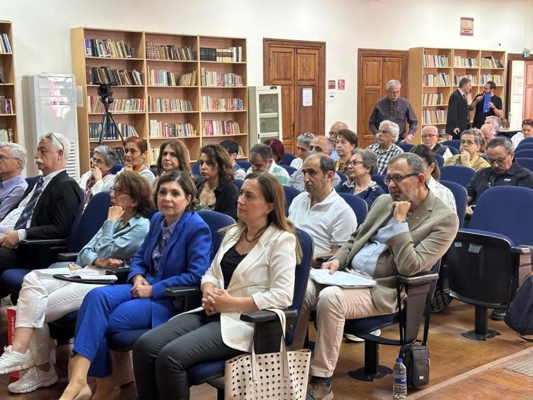 İzmir Tabip Odası yeni yönetimini seçiyor