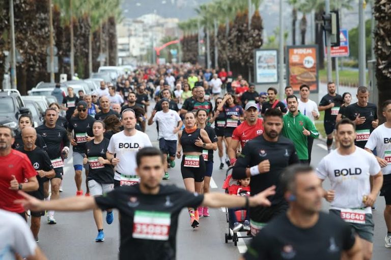 Karşıyaka, Zübeyde Anne’ye koşuyor!