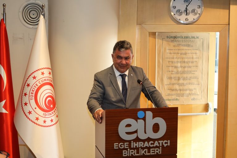 Hazır giyimde yılın son çeyreğinde toparlanma beklentisi
