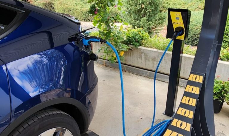 Elektrikli araç sayısı 2030’da 1,3 milyon, şarj noktası 142 bin adet olacak