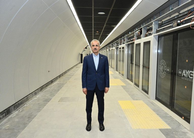 Uraloğlu: İstanbul’u baştan başa metro ağları ile ördük