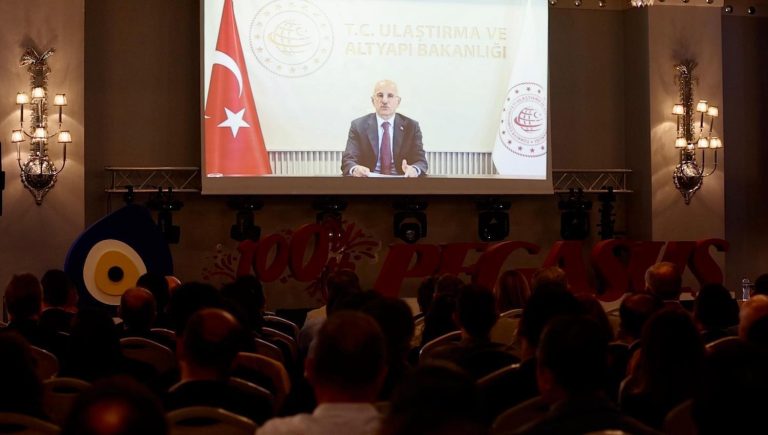 Havacılıkta dünyanın transit merkezi Türkiye