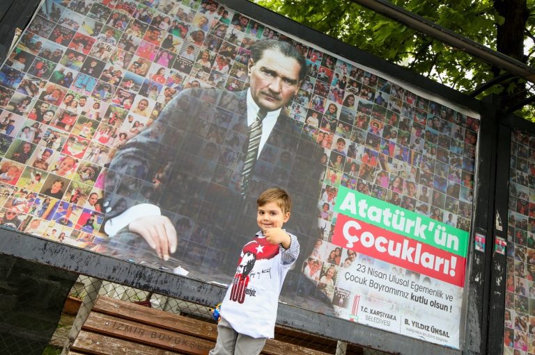 Karşıyaka’nın gururu Atatürk’ün çocukları