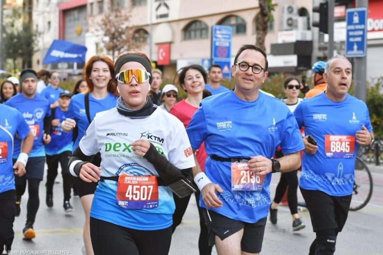 İzmir iyilik için koştu 