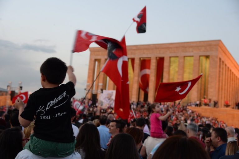 Atatürk’ün çocukları 23 Nisan’ı neşeyle kutladı