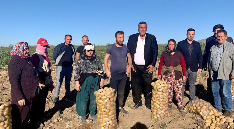 “Tarım işçilerinin olumsuz yaşam koşulları iyileştirilmeli”