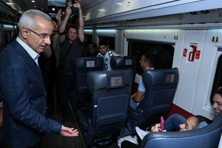 Ankara- Sivas hızlı treni 1 yaşında
