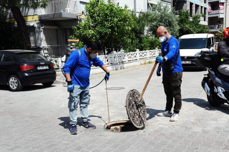 Karşıyaka’da haşerelere karşı ilaçlama seferberliği!