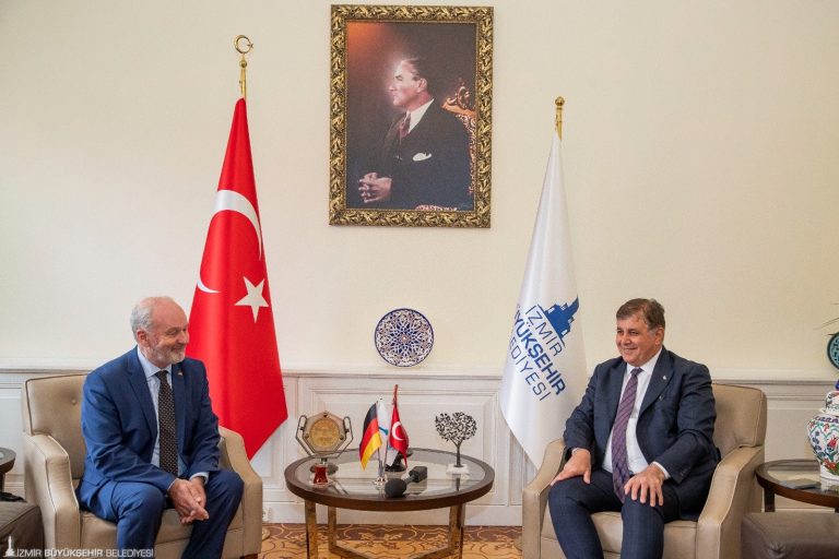 İzmir Avrupa’ya daha yakın olacak