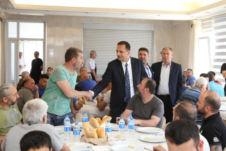 Güçlü Bornova için sanayi sitelerine destek