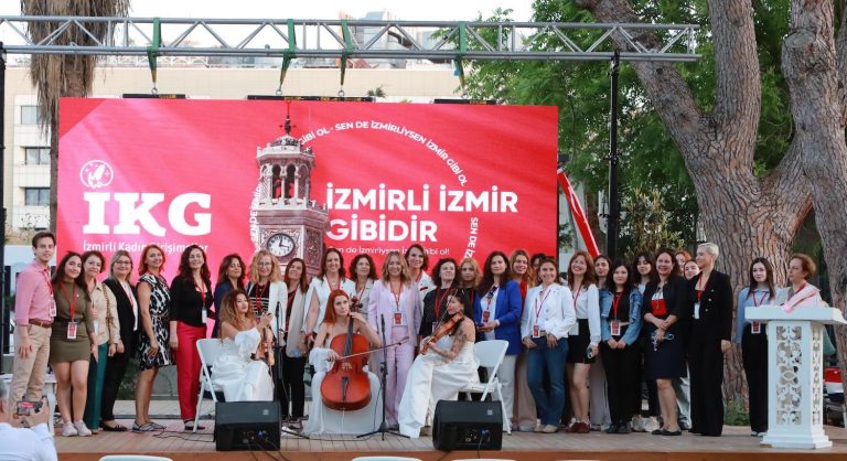 “Birlikte İzmirliyiz” dediler