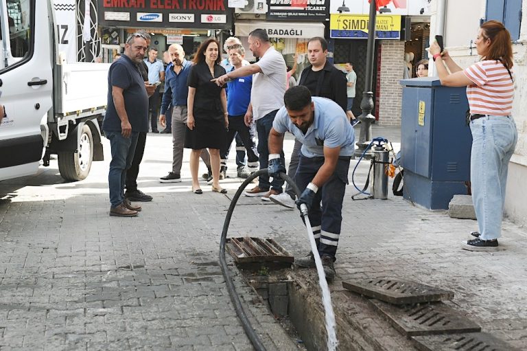 Karşıyaka’da makamdan değil sokaktan yönetim