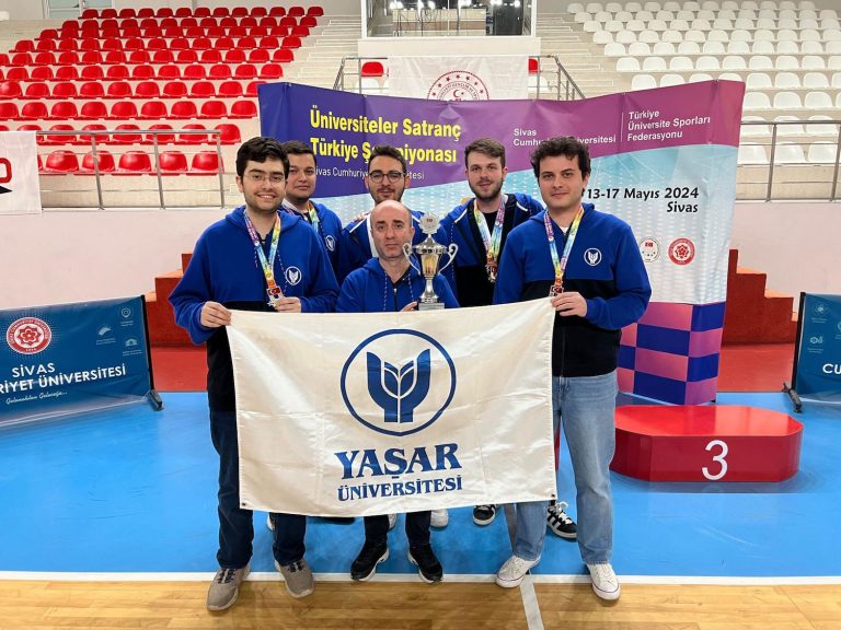 Satrançta gurur veren başarı