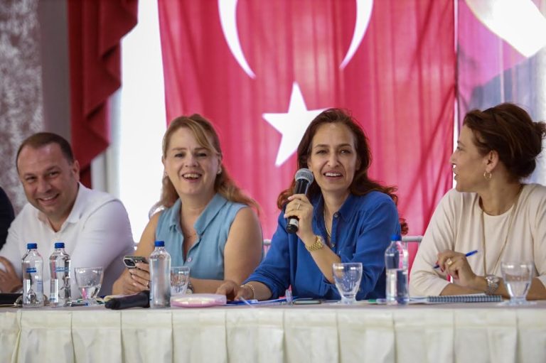 Karşıyaka’da katılımcı demokrasi buluşmaları sürüyor