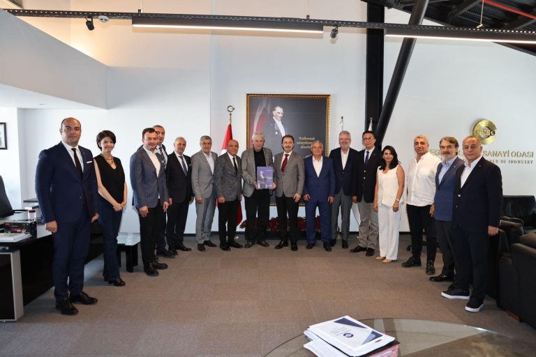 İZSİAD’dan EBSO’ya iş birliği ziyareti