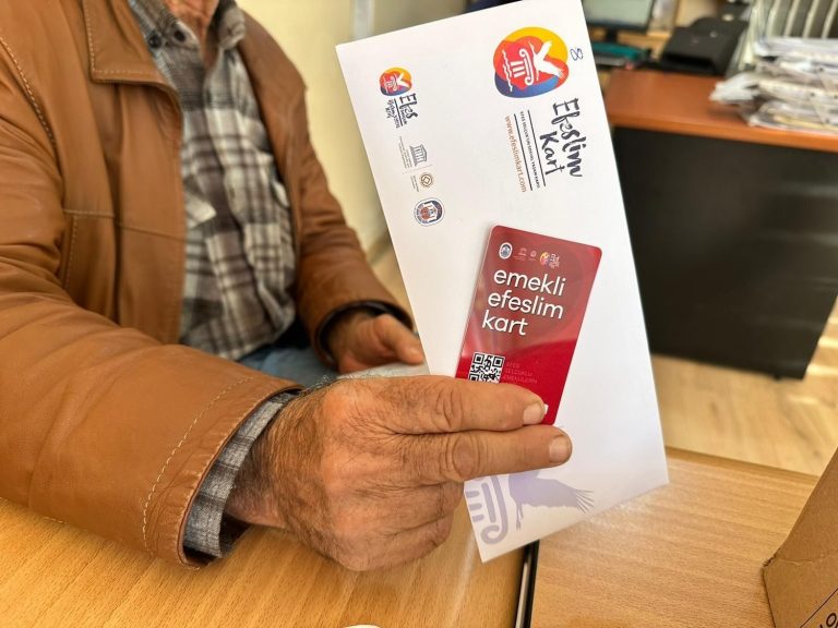 Efes Selçuk Belediyesi’nden örnek proje: Emekli Efeslim Kart