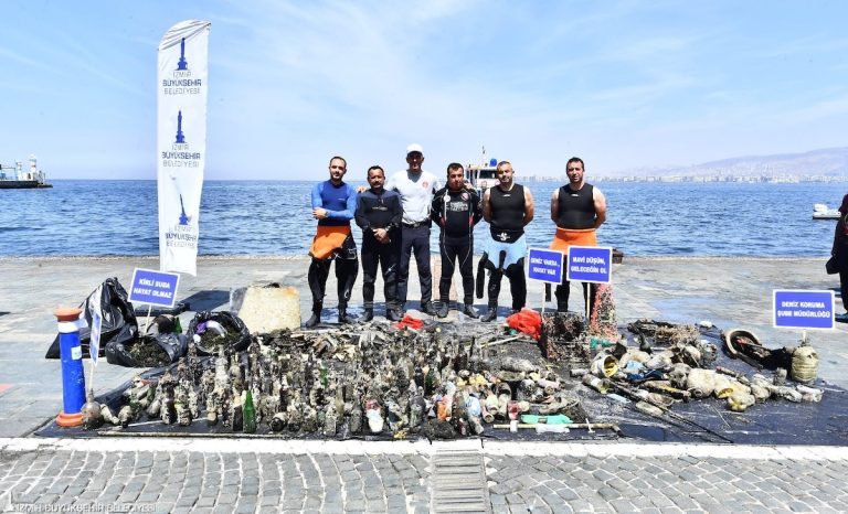 İzmir Körfezi’nde temizlik 