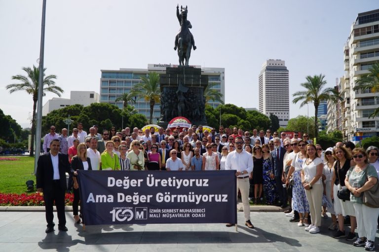 “Muhasebe mesleği, bilgi ve denetim sürecine girdi”