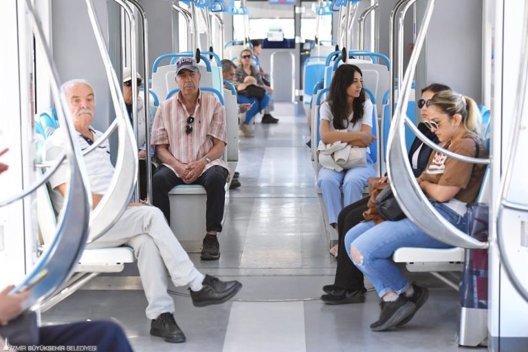 İzmir’in ulaşımı bayramda sorunsuz olacak