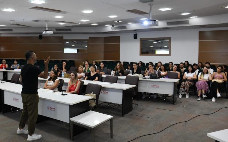 Bornova’da ‘Disleksi Farkındalık Semineri’