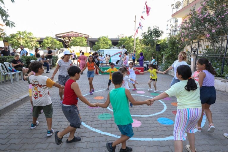 Çocuk oyunları sanal dünyadan sokağa taşınıyor