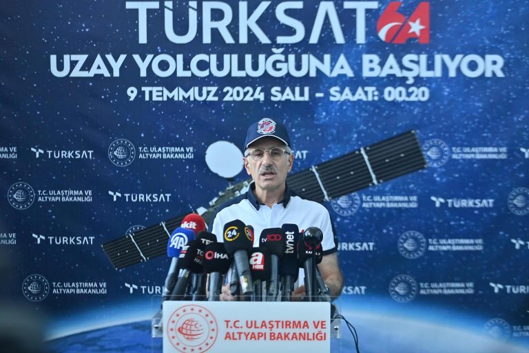 TÜRKSAT 6A’nın uzaya fırlatılmasında geri sayım başladı