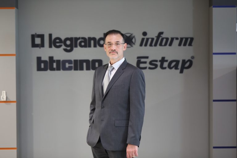 Legrand Grup, Davenham ve VASS şirketlerini satın aldı 