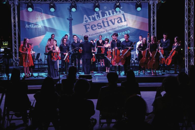 Geleceğin dahi virtüözleri Tarihi Agora’da