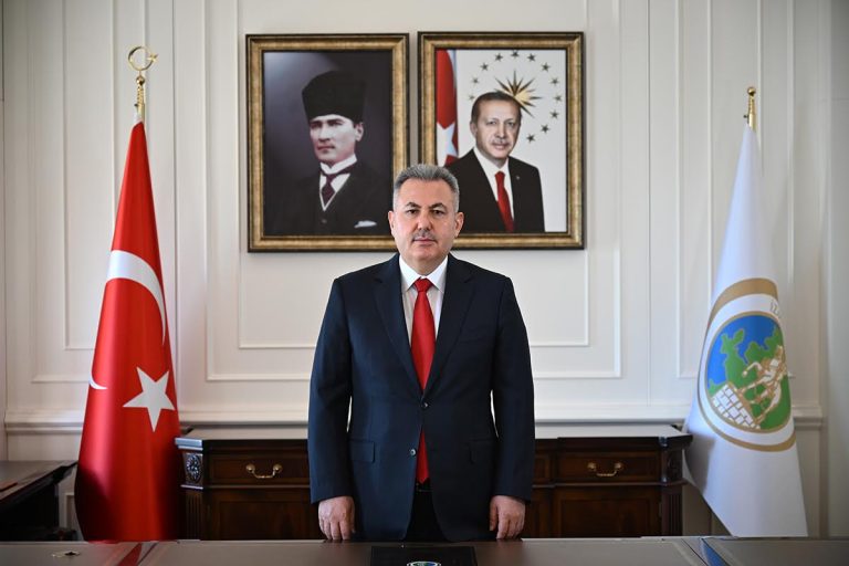 “Türkiye Cumhuriyeti’nin 101. yaşını kutlamanın mutluluğu içerisindeyiz”