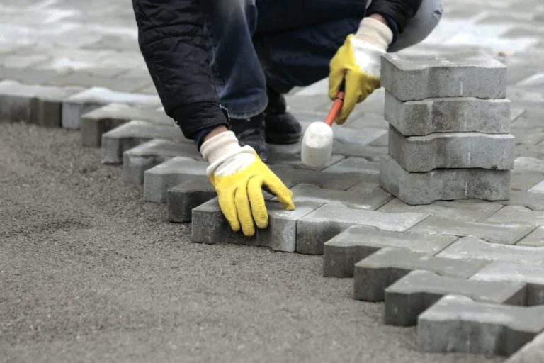 Denizli Büyükşehir Belediyesi beton parke işleri yaptıracak