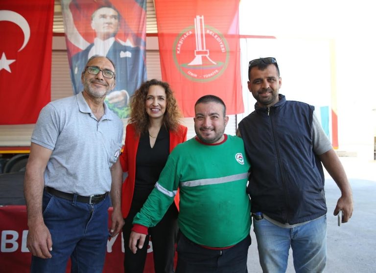 Karşıyaka’da toplu iş sözleşmesine imzalar atıldı