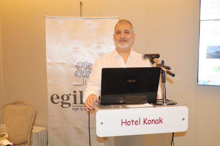 “İzmir, Türkiye’nin dış borcunu tek başına ödeyebilecek kapasitede”