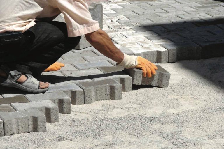 Haliliye Belediyesi beton kilitli parke taşı ile kaplama işi yaptıracak