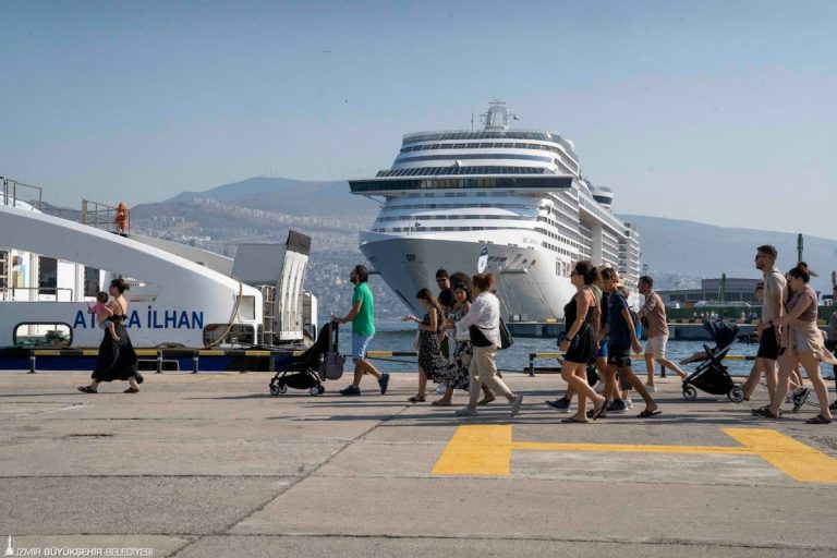 İZDENİZ ve MSC’den İzmir Körfezi’nde turizm iş birliği