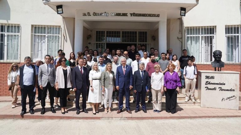 Ödemiş MYO’da ‘Gül Papatya’ ilk kez kültüre alındı