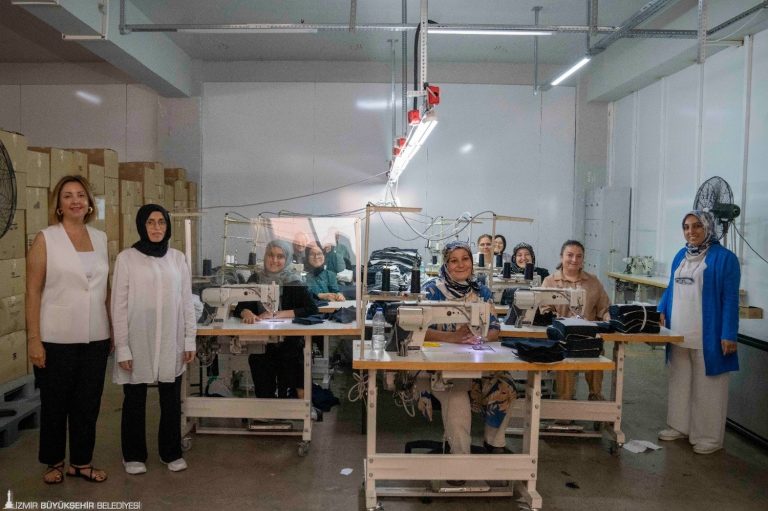 Meslek Fabrikası kadınlara ve gençlere iş kapılarını aralıyor