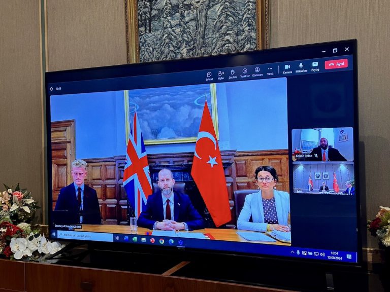 Türkiye-Birleşik Krallık arasındaki ticaret hedefi 30 milyar dolar 