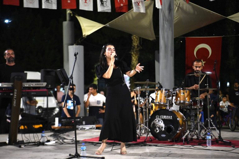 Çamdibi Atatürk Parkı’nda yaz konseri