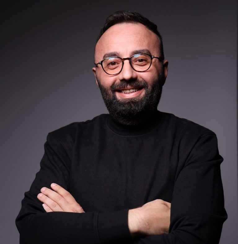 “Herkes kendi sorumluğunu alırsa sorun ortadan kalkar”