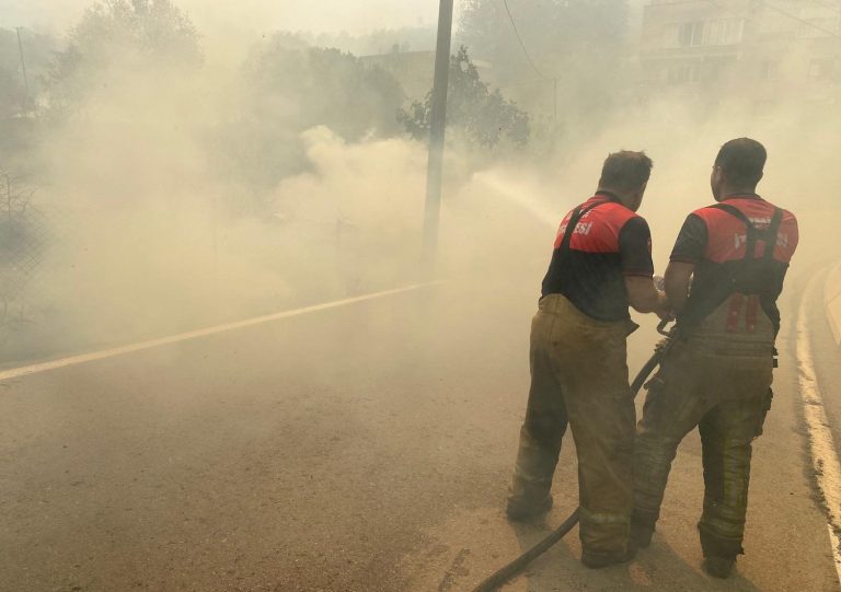 Yamanlar Dağı’nda çıkan yangınla mücadele sürüyor
