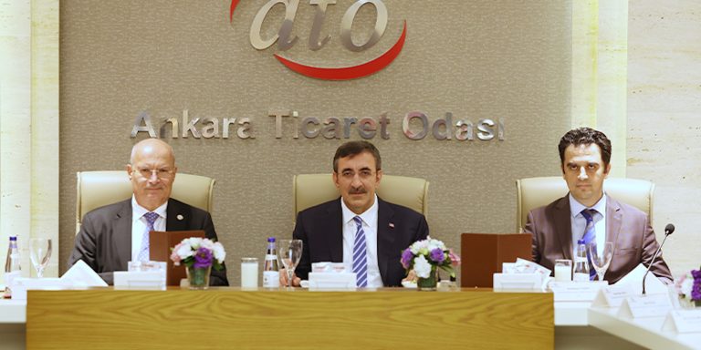 “KOBİ’ler finansmana erişemiyor”
