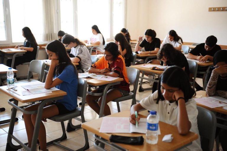 Karşıyakalı öğrenciler KARGEM ile başarıya ulaştı