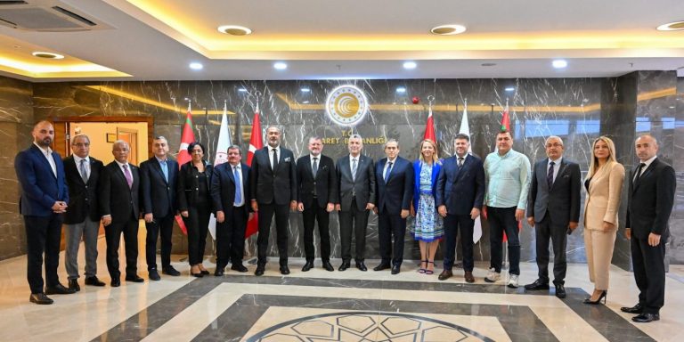 Antalyalı sanayici, toplu işyerleri projesine destek istiyor