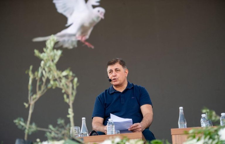 “Kimsenin kimseyi incitmediği bir dünya olsun”