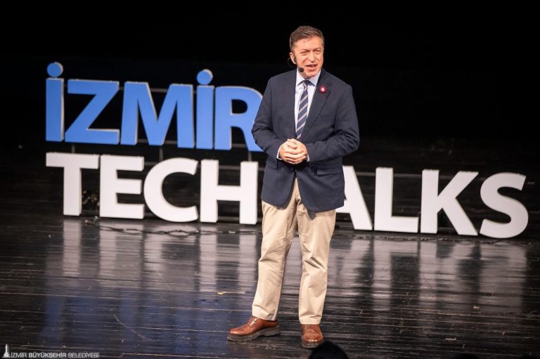 Kuzuloğlu’ndan TechTalks’ta ‘Yeni Çağın Yeni Marifetleri’