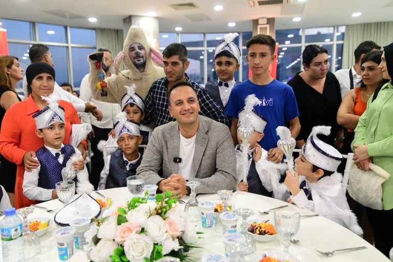 Bornova’da coşku dolu Sünnet Şöleni