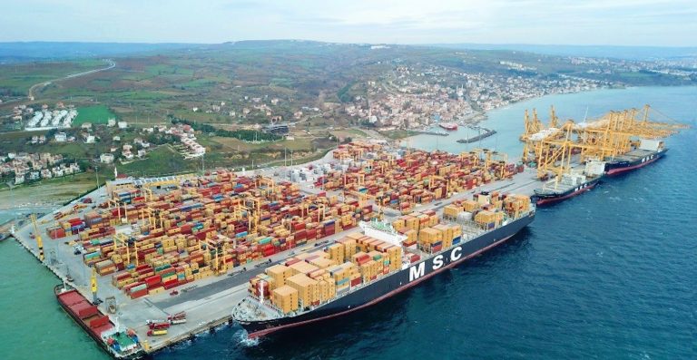 Limanlarda elleçlenen yük miktarı ilk 8 ayda %1,9 arttı 