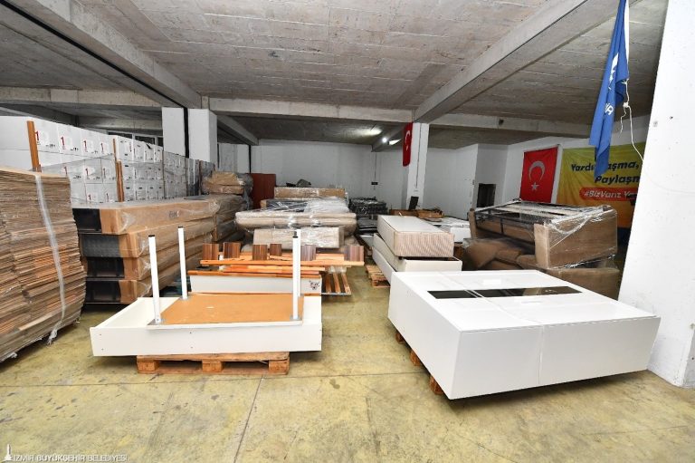 Büyükşehir ikinci el eşya bağışında köprü oluyor